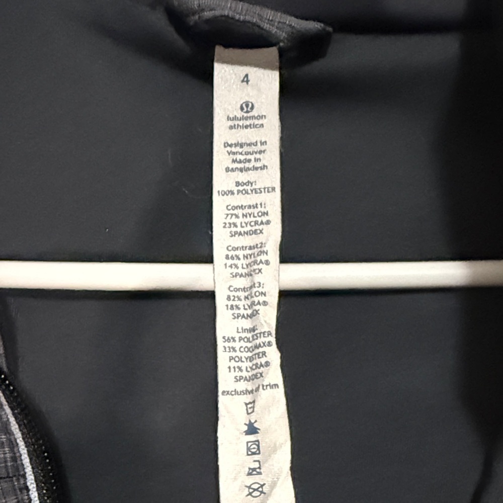 🖤 Lululemon Run: For Your Life Jacket — Black Plaid (Size 4) - Picture 10 of 11